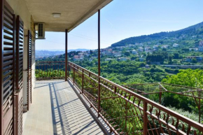 Spacious Apartment in Klis + Balcony
